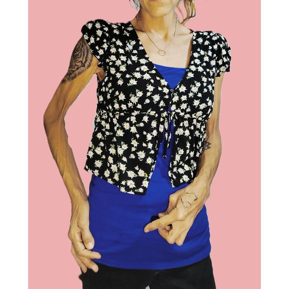 Wild Fable ~ Black Daisy Print Tie-Front Crop Top ~ Size Small